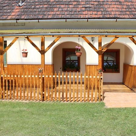 Orban Porta Hotel Szalafo Luaran gambar